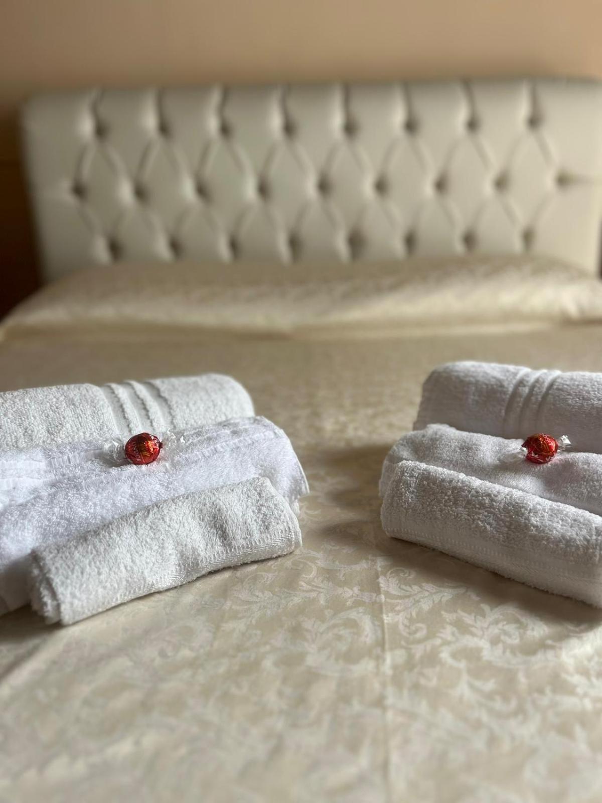 Maison Barriera - Luxury Suites - Salerno City Center المظهر الخارجي الصورة